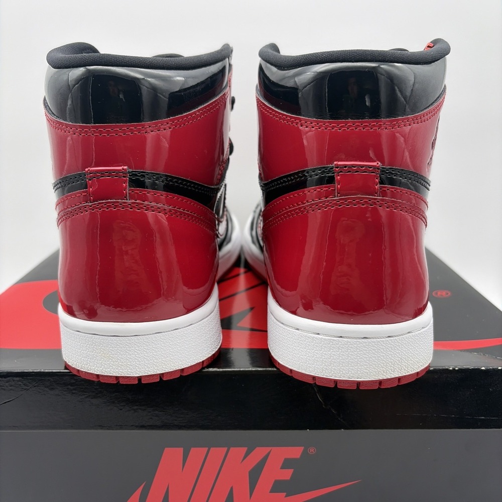 Size 9.5 - Jordan 1 Retro OG High Patent Bred (555088-063) - Picture 4 of 11